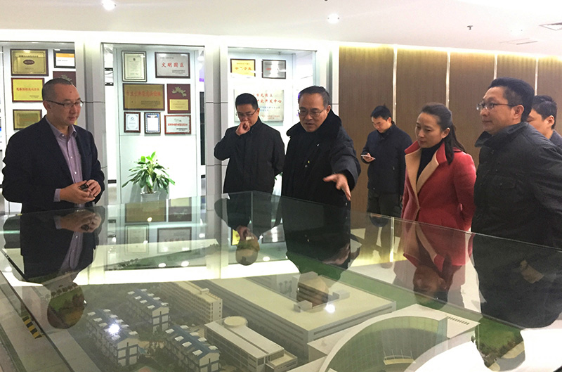 吴主席一行了解和关切首页-澳门(金沙)官网网站首页公司园区建设