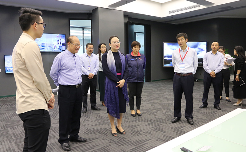 张莉兰主任一行参观首页-澳门(金沙)官网网站首页公司惠南展厅